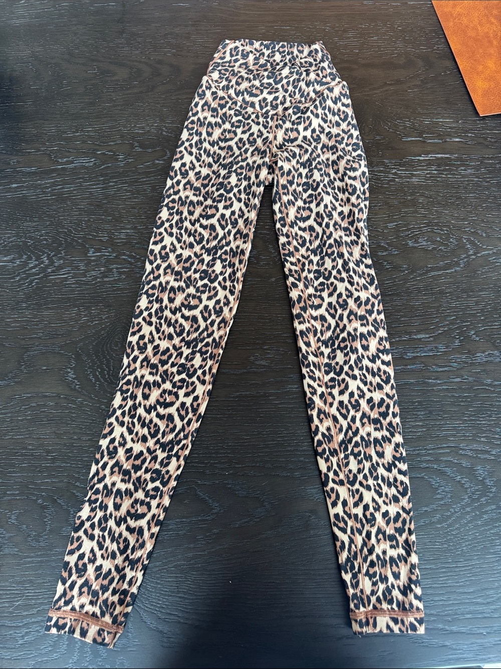 Leopard Print High-Rise Leggings in Brown/Black